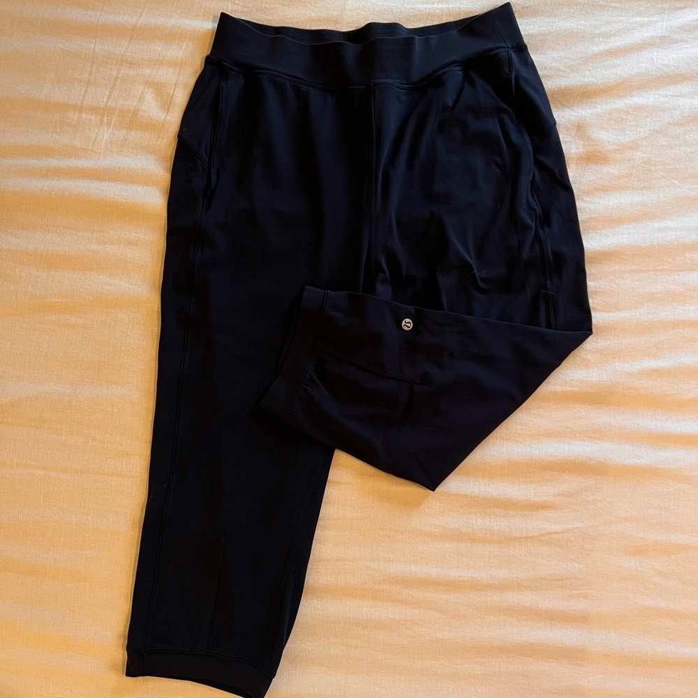 Lululemon Capri Jogger